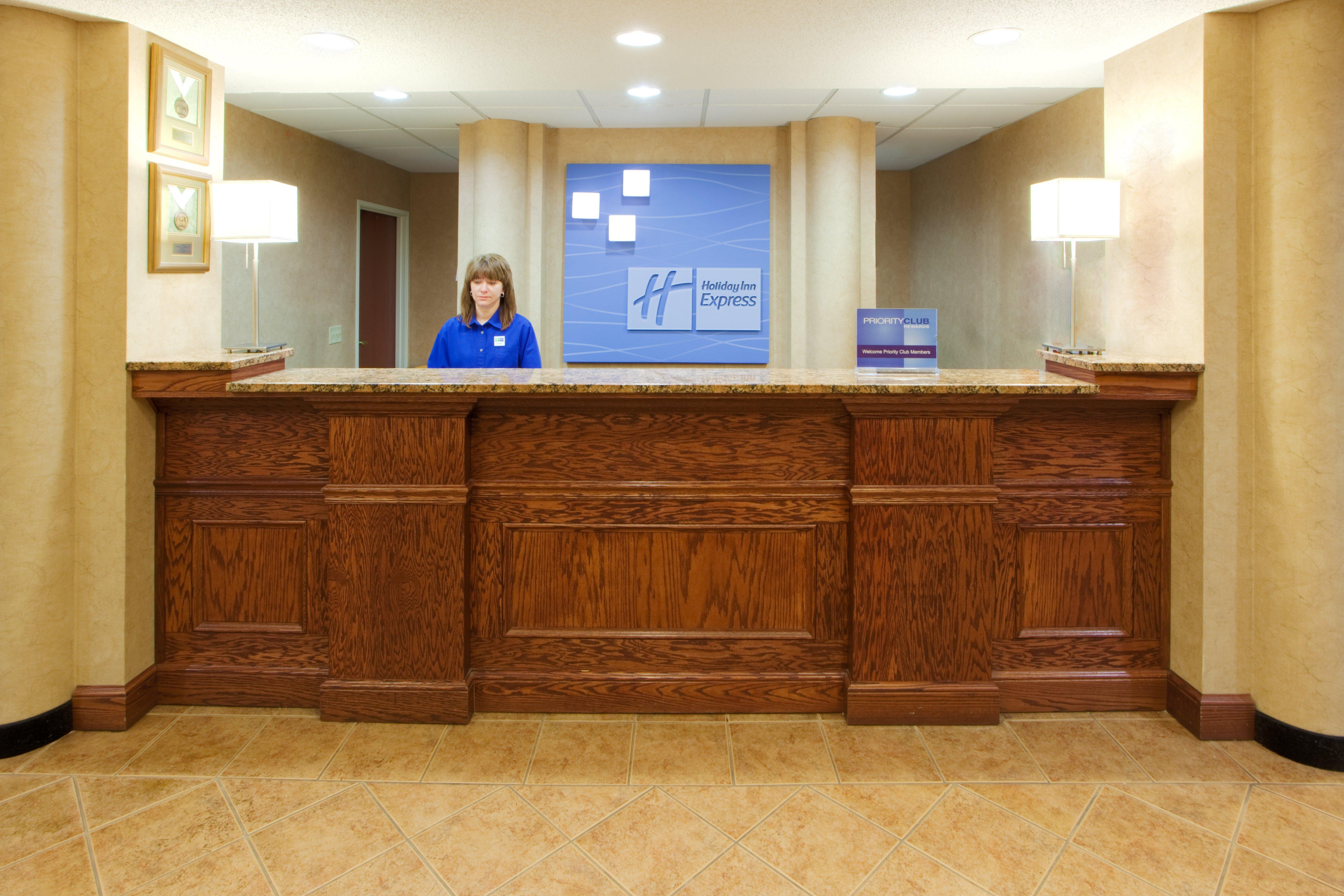 Holiday Inn Express Hanover By Ihg Εξωτερικό φωτογραφία