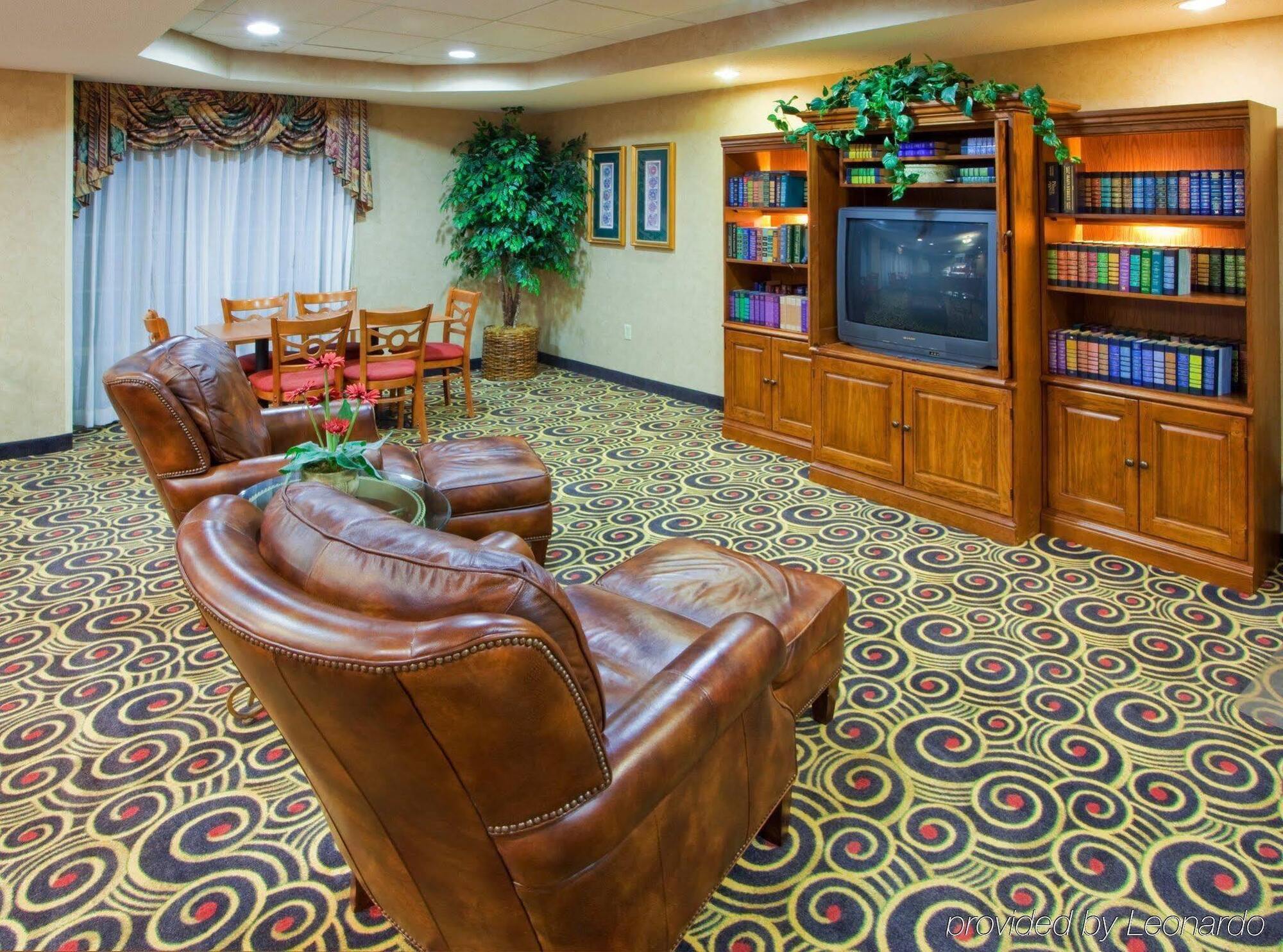 Holiday Inn Express Hanover By Ihg Εξωτερικό φωτογραφία